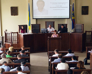 У Коломиї говорили про громадський бюджет, будівництво та навчання секретаря міськради (відео) У Коломиї говорили про громадський бюджет, будівництво та навчання секретаря міськради (відео)