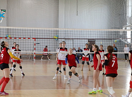 На Коломийщині визначали кращу шкільну волейбольну команду (відео)