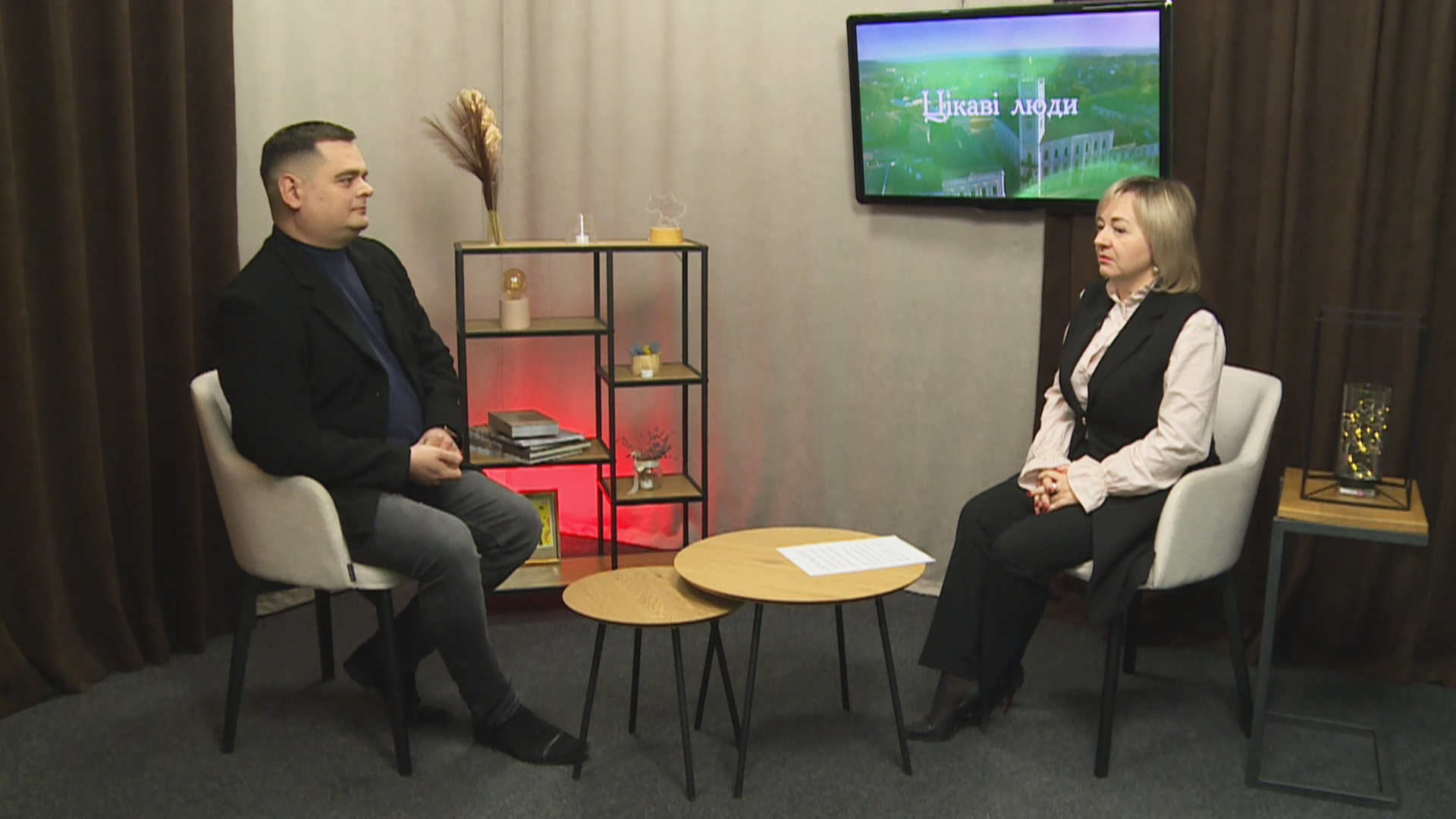 «Цікаві люди». Ведучий телеканалу НТК та радіо «Сяйво» Віктор Поворозник «Цікаві люди». Ведучий телеканалу НТК та радіо «Сяйво» Віктор Поворозник