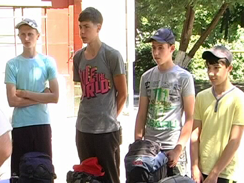 Майже 200 дітей із шкіл Коломийщини вирушили у масовий похід