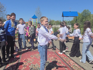 У Коломиї діти водили гаївки (відео)