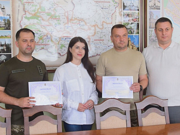 Понад 300 тисяч гривень передали військовим частинам з Коломийщини (відео)
