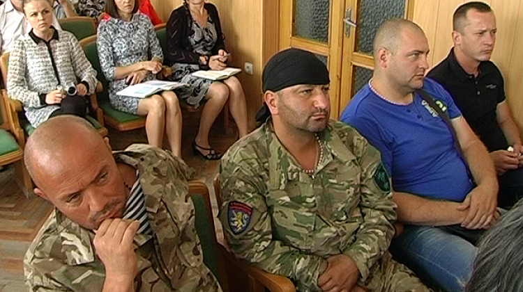 У Коломийській райраді провели велику нараду за участю воїнів АТО (відео)