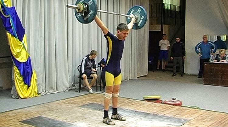 Чемпіонат Івано-Франківщини з важкої атлетики провели у Коломиї (відео)