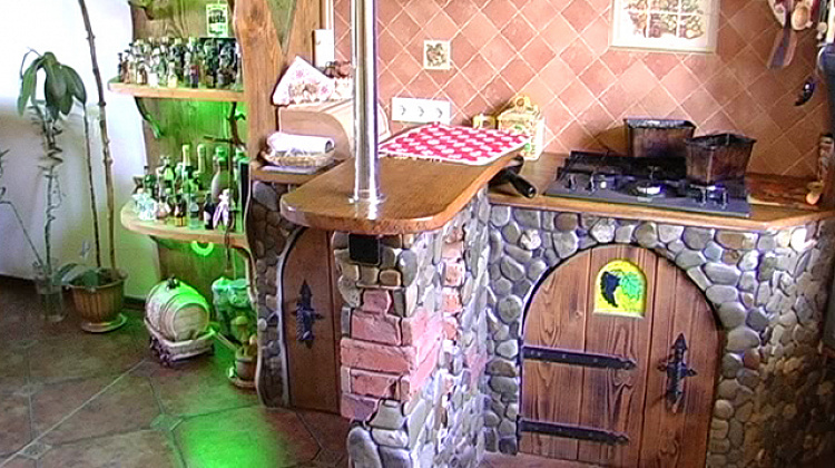 Неймовірне декорування та дизайн житла зробив коломиянин (відео)