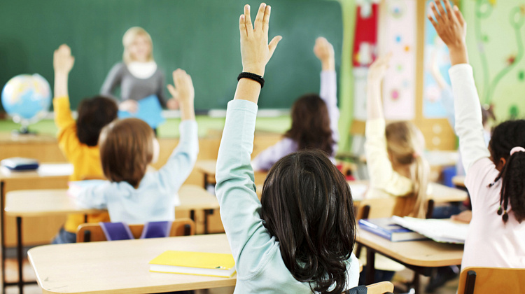 Канікули та дистанційне. Як навчатимуться коломийські учні у січні?