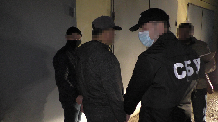 СБУ затримала на хабарі керівника Івано-Франківського обласного бюро судово-медичної експертизи (фото)