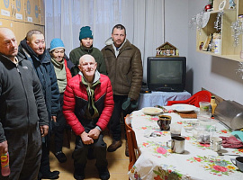 Де та як ночують безхатченки у Коломиї? (відео)