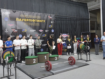 Сила молоді: у Коломиї провели чемпіонат області з класичного пауерліфтингу (відео)