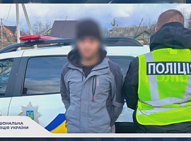 Побив односельця до смерті: поліцейські Прикарпаття затримали підозрюваного (відео)