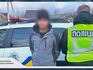 Побив односельця до смерті: поліцейські Прикарпаття затримали підозрюваного (відео)
