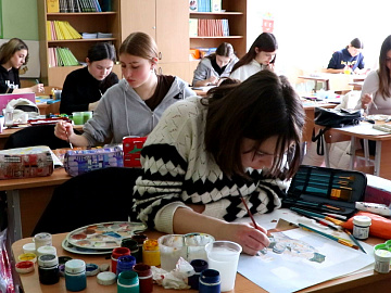 У столиці Покуття змагалися юні художники Прикарпаття (відео)