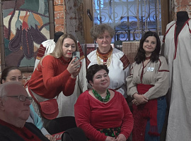 У Коломиї презентували альбом-каталог про вишиванки Городенківщини (відео)