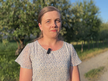 «Печеніжинські невидимки» кличуть на толоку: разом плетемо маскувальні сітки (відео)