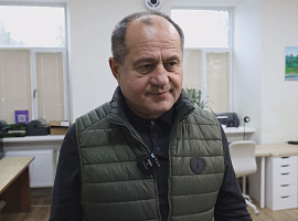 У Коломийській громаді асфальтують території біля навчальних закладів (відео)