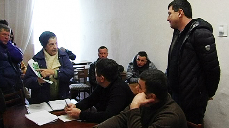 Коломиянка звинувачує секретаря міської ради у захопленні землі (відео)