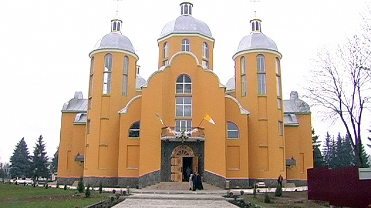 В Отинії освятили новий греко-католицький храм (відео)