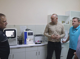 Сучасний апарат для аналізів крові тепер має Городенківський центр первинної медичної допомоги (відео) Сучасний апарат для аналізів крові тепер має Городенківський центр первинної медичної допомоги (відео)