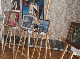 Аукціон пам'яті коломийського художника Андрія Шпака відбувся в музеї історії міста (відео)