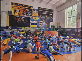 Відкритий чемпіонат з вільної боротьби відбувся у Коломиї (відео)