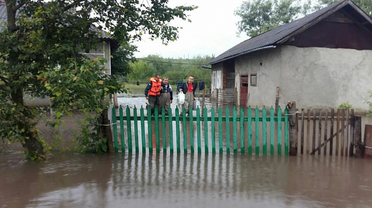 Наслідки негоди на Прикарпатті