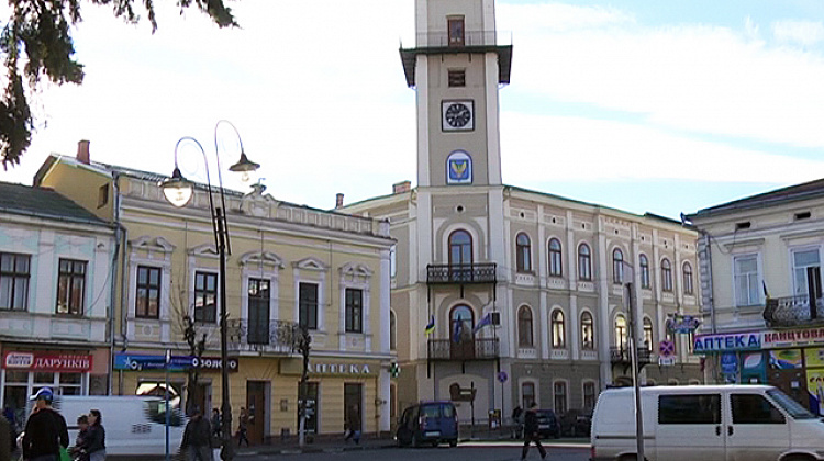 Конкурс на заміщення вакантних посад оголосили у Коломийській міській раді (відео)