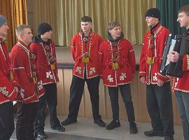 В Отинійській громаді заколядували майже мільйон (відео)