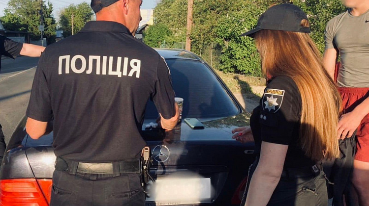У Коломиї неповнолітній перевозив в сумці наркотики (фото)
