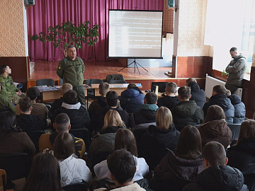 Про переваги здобуття військової освіти говорили у Городенці (відео)