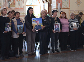 У храмах Коломиї молилися за українських військових
