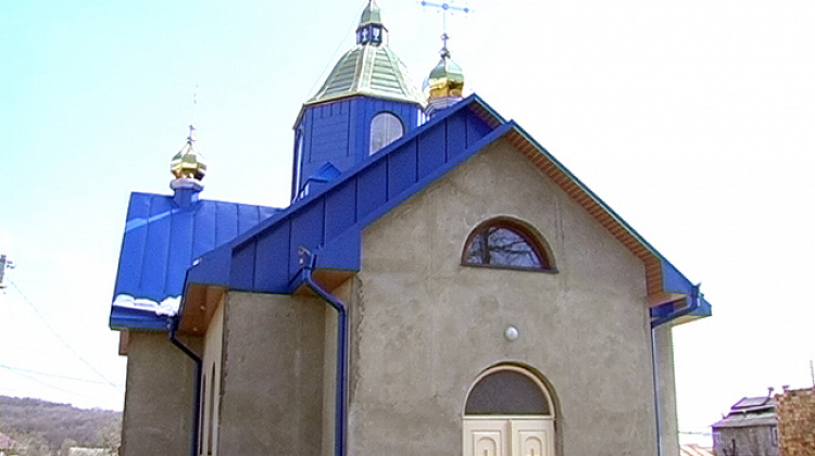 У Гвіздці освятили нову церкву (відео)