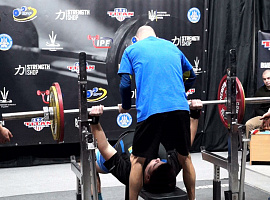 Коломияни продемонстрували хороші результати на чемпіонаті області з класичного жиму лежачи (відео)