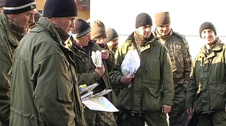 Коломияни відвідали своїх земляків на полігоні в Старичах (відео)