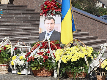 У Коломиї попрощалися з Андрієм Іванчуком (відео)