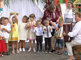 У Яблунівському садочку відбувся благодійний ярмарок (відео)