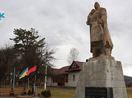 На Косівщині планують демонтувати пам'ятники радянської доби (відео) На Косівщині планують демонтувати пам'ятники радянської доби (відео)
